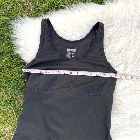 New Balance workout peplum tank large - Picture 2 of 5